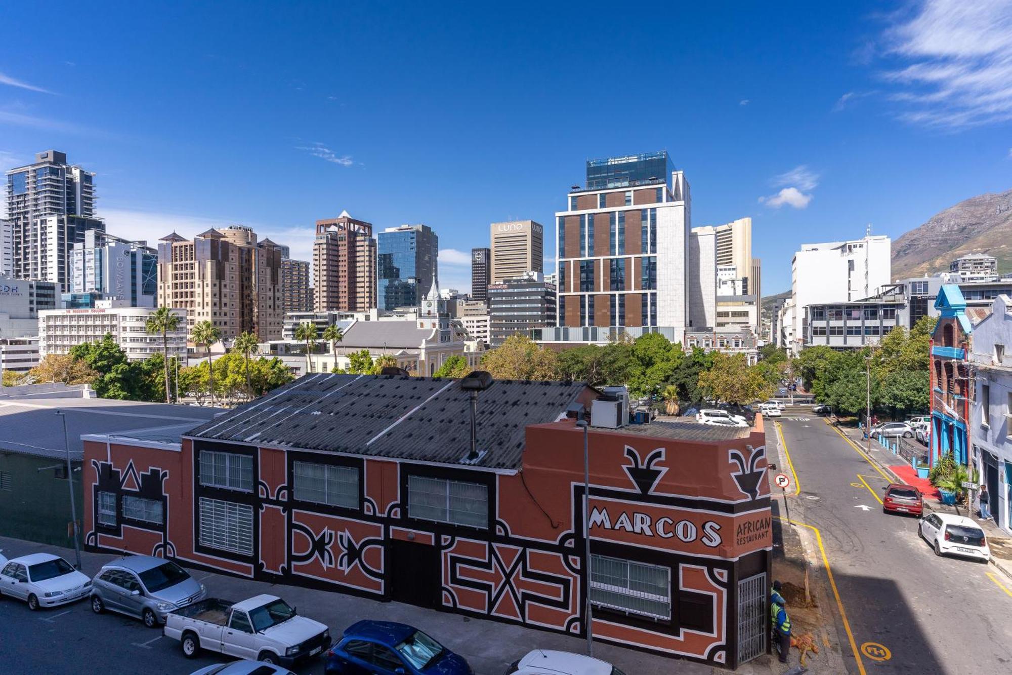 The Rose305:modern In The Heart Of The Apartment Cape Town